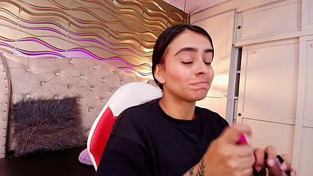 Andreita Jones online show from 12-05-25, 12:04