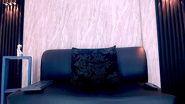 ricky vill  online show from 10-11-25, 04:24