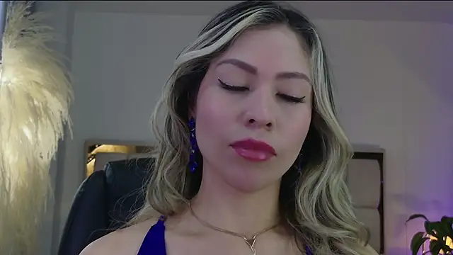 Ammy Castro online show from 11-13-25, 09:30