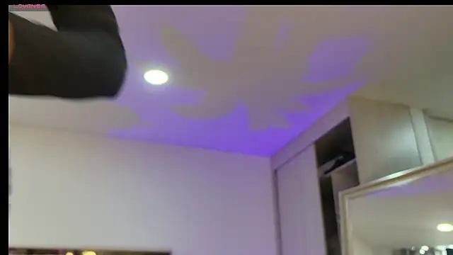 Ammy Castro online show from 11-11-25, 09:42