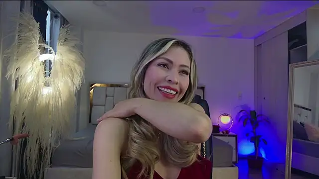 Ammy Castro online show from 11-15-25, 09:19