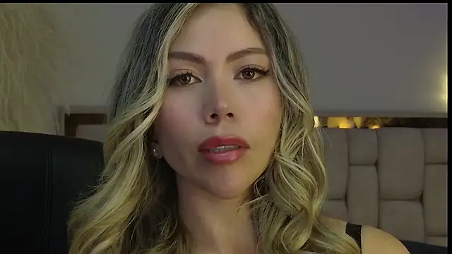 Ammy Castro online show from 02-25-26, 09:25