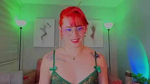 Juliana Saenzz online show from 03-17-26, 10:35