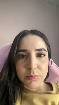 Victoria-And1 online show from 11-20-25, 01:50