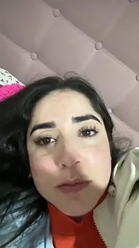 Victoria-And1 online show from 12-21-25, 03:19