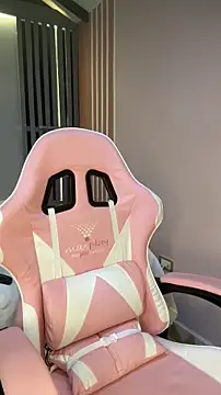 Victoria-And1 online show from 11-04-25, 01:09