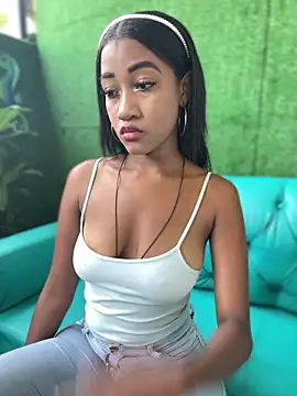 AleezaFrench online show from 02-22-25, 01:46