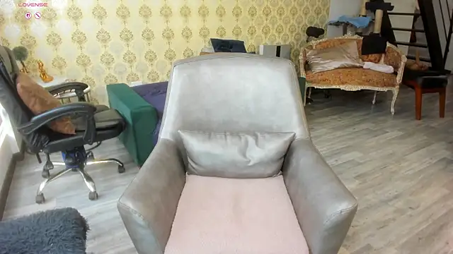  angelina class 7 online show from 10-21-25, 02:49