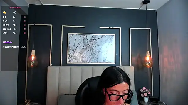 kira moon   online show from 09-29-25, 09:20