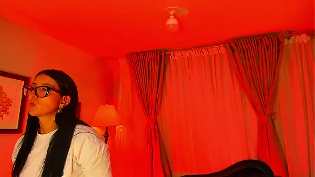 kira moon   online show from 09-26-25, 09:10