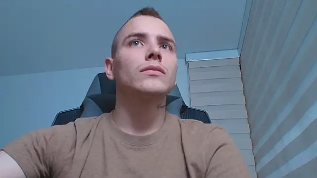 JordanThompson  online show from 09-11-25, 03:39