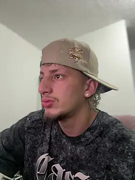 Snapshot of Scott_sex7 chatting on 02-23-26, 02:13 Scott sex7 online show from 02-23-26, 02:13