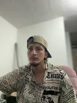 Snapshot of Scott_sex7 chatting on 02-12-26, 02:11 Scott sex7 online show from 02-12-26, 02:11