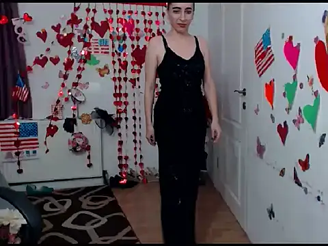 Snapshot of EvelynAngell chatting on 02-05-25, 07:18 EvelynAngell online show from 02-05-25, 07:18