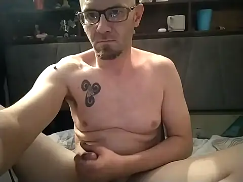 Herwish online show from 10-14-25, 06:14