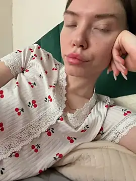 Lisaaa Alisa online show from 05-19-26, 04:19