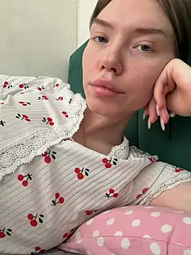 Lisaaa Alisa online show from 05-25-26, 04:12