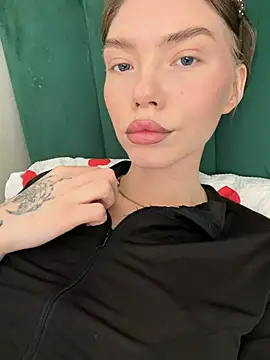Lisaaa Alisa online show from 05-29-26, 04:18
