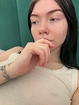 Lisaaa Alisa online show from 03-04-26, 06:43