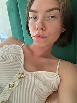 Snapshot of Lisaaa_Alisa chatting on 06-30-26, 10:48 Lisaaa Alisa online show from 06-30-26, 10:48