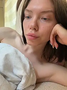 Snapshot of Lisaaa_Alisa chatting on 06-16-26, 08:47 Lisaaa Alisa online show from 06-16-26, 08:47