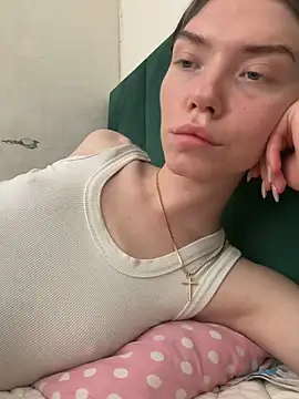 Lisaaa Alisa online show from 05-06-26, 07:01