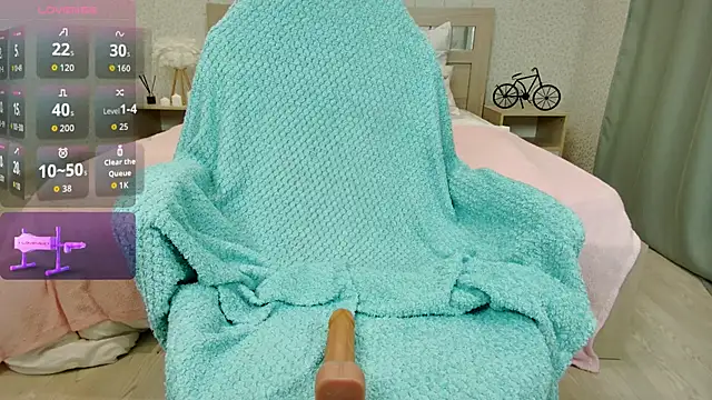 Snapshot of oliviiaa chatting on 10-02-25, 12:25 oliviiaa online show from 10-02-25, 12:25