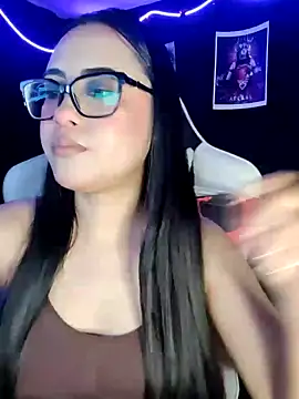 Janna mnt online show from 10-19-25, 03:42