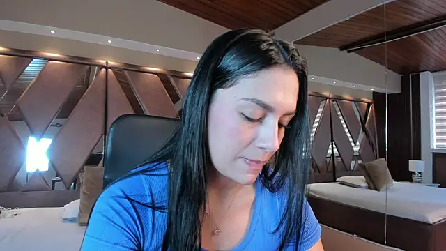 carina rossi online show from 10-29-25, 12:37