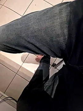 Lorent6969 online show from 11-17-25, 05:00