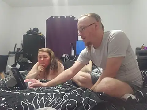 ShowNTellLovers online show from 06-30-26, 04:01