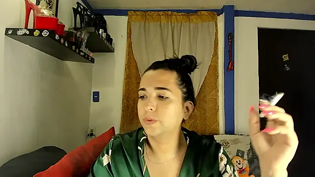 Snapshot of SARAMISHA chatting on 03-21-26, 04:44 SARAMISHA online show from 03-21-26, 04:44