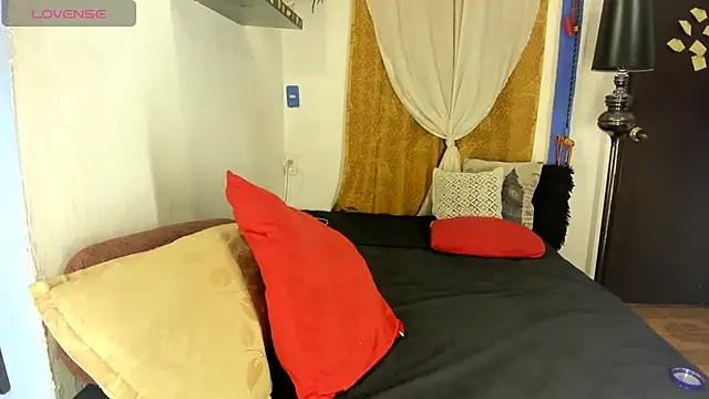 SARAMISHA online show from 11-05-25, 02:31