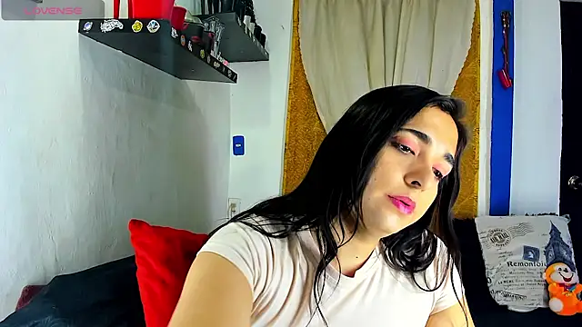 Snapshot of SARAMISHA chatting on 03-24-26, 09:15 SARAMISHA online show from 03-24-26, 09:15