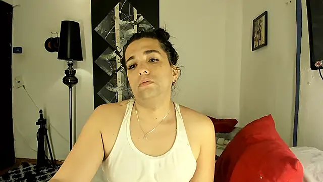 SARAMISHA online show from 04-21-26, 03:07
