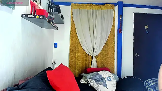 Snapshot of SARAMISHA chatting on 03-26-26, 03:10 SARAMISHA online show from 03-26-26, 03:10