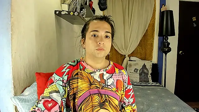 SARAMISHA online show from 05-10-26, 05:37