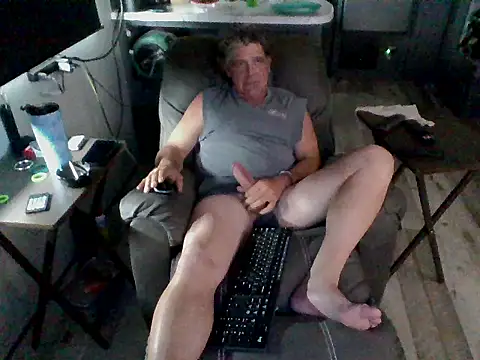 Snapshot of lateniter chatting on 06-05-26, 10:59 lateniter online show from 06-05-26, 10:59