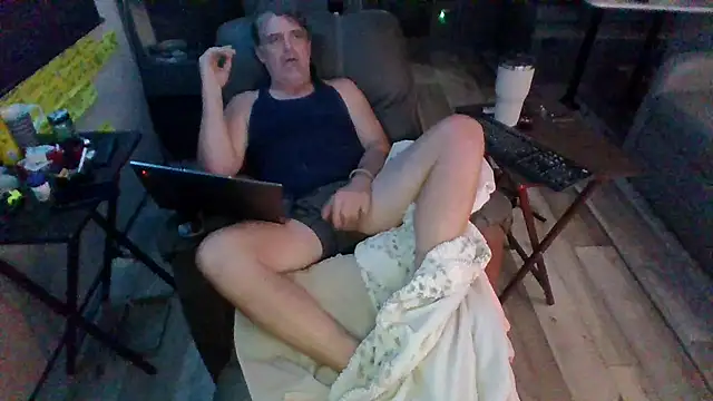 lateniter online show from 10-30-25, 12:03