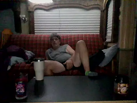 lateniter online show from 11-10-25, 11:48