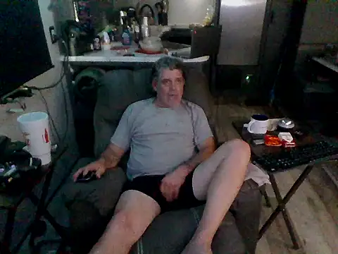 Snapshot of lateniter chatting on 06-15-26, 06:07 lateniter online show from 06-15-26, 06:07