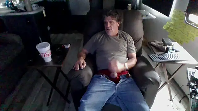 lateniter online show from 02-13-26, 06:08