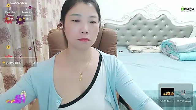 -Shirleyni  online show from 11-29-25, 03:06