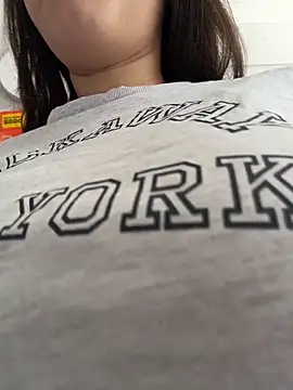 LittleDoll    online show from 02-25-26, 01:44