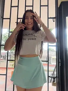 LittleDoll    online show from 03-15-26, 01:07