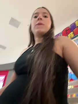 LittleDoll    online show from 03-17-25, 02:01