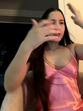 LittleDoll    online show from 11-05-25, 11:30