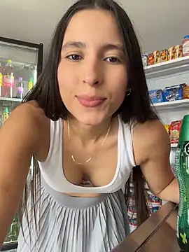 LittleDoll    online show from 04-28-26, 05:39
