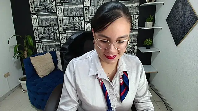 Agata-Moon online show from 10-30-25, 01:09