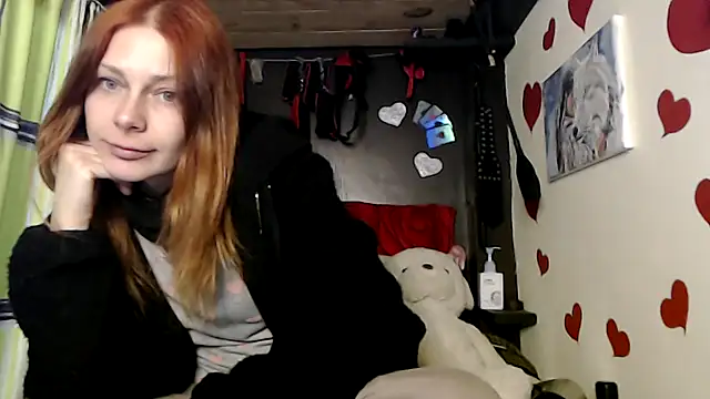 HarleyQuinn 69 online show from 10-22-25, 02:27